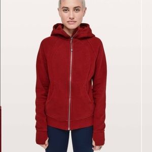 Lululemon Scuba Hoodie *Light Cotton Fleece
Dark Sport Red Size 4